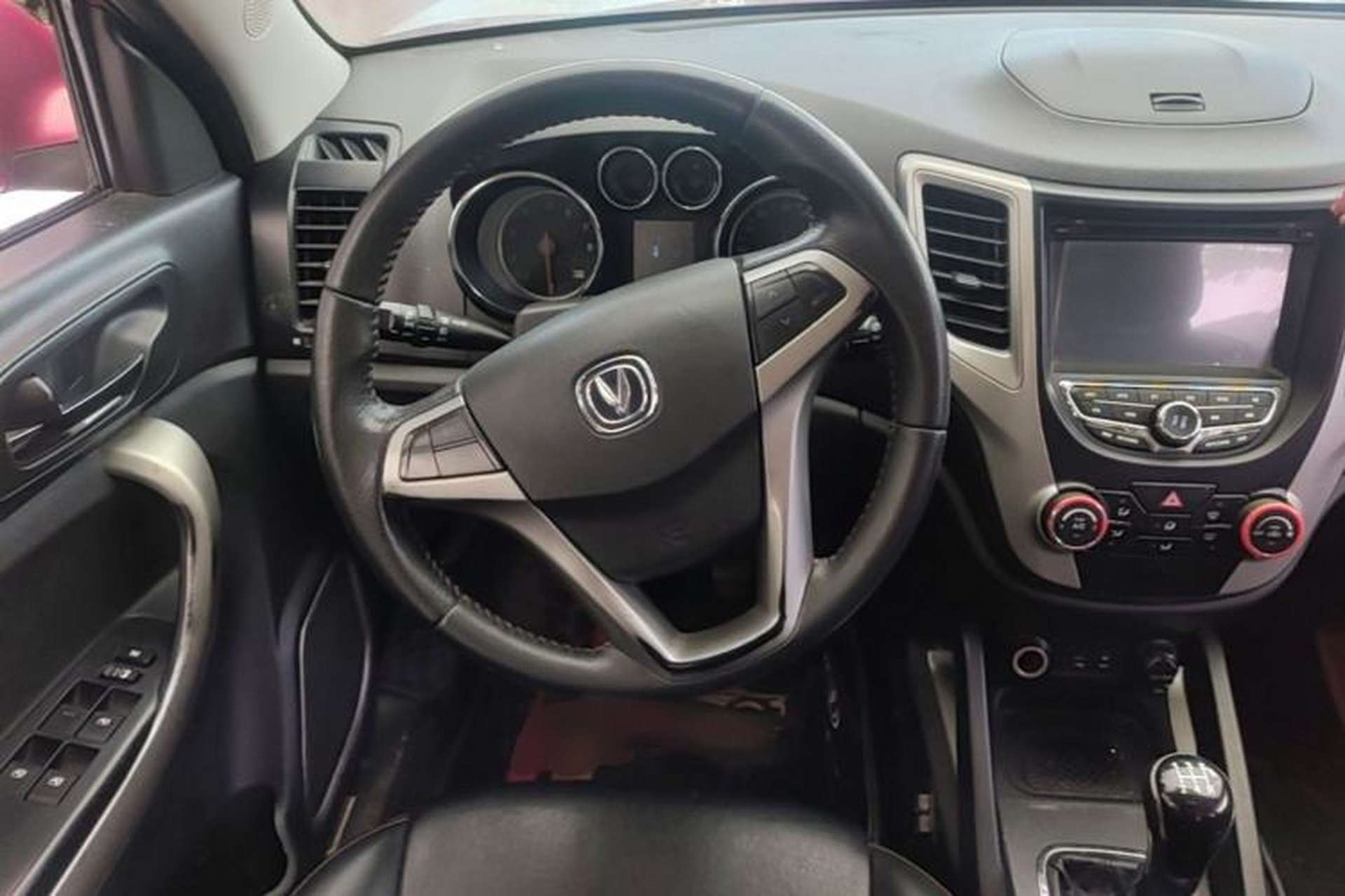 Used CHANGAN CS35 2012 1.6L Manual Luxury Model China IV Standard Steering Wheel