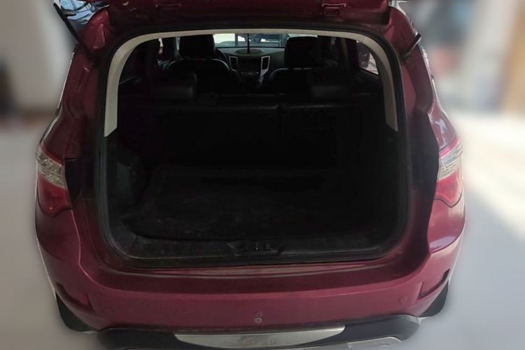 Used CHANGAN CS35 2012 1.6L Manual Luxury Model China IV Standard Trunk