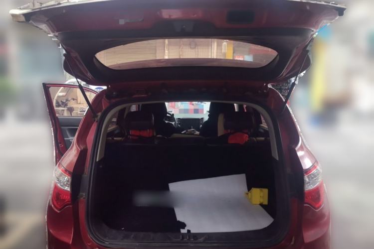 Used CHANGAN CS35 2012 1.6L Manual Luxury Model China IV Standard Trunk