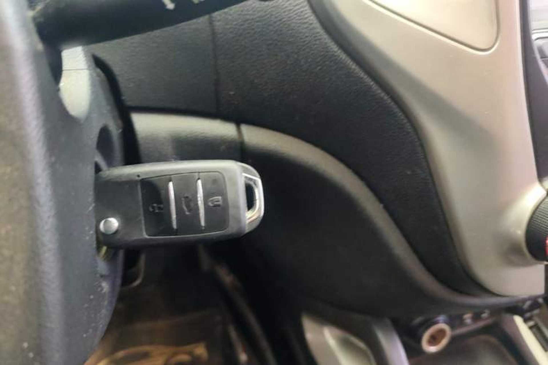 Used CHANGAN CS35 2012 1.6L Manual Luxury Model China IV Standard Vehicle Key