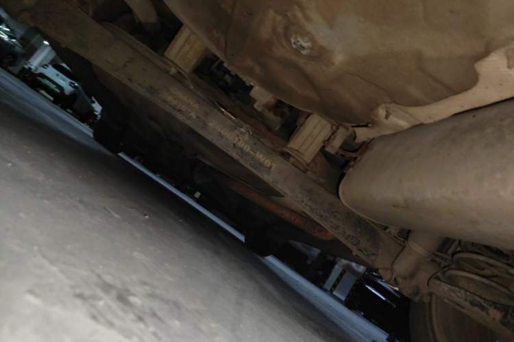 Used CHANGAN CS35 2012 1.6L Manual Luxury Model China IV Standard Chassis Rear