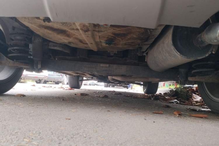 Used CHANGAN CS35 2012 1.6L Manual Luxury Model China IV Standard Chassis Rear