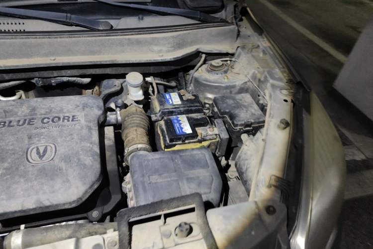 Used CHANGAN CS35 2012 1.6L Manual Luxury Model China IV Standard Engine Bay Left