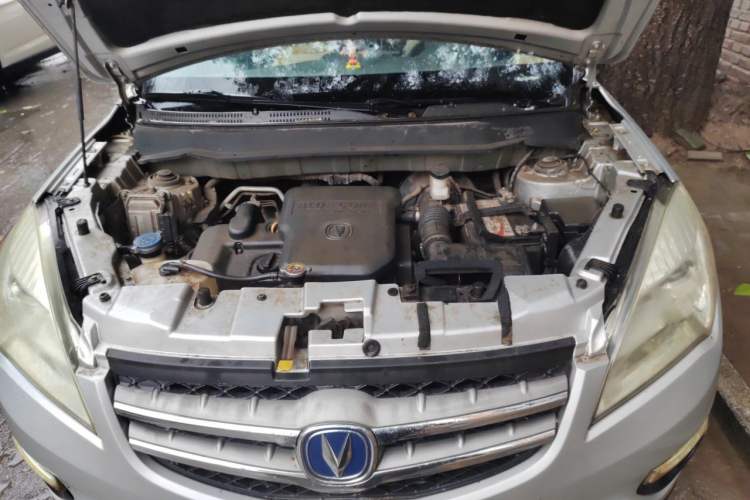 Used CHANGAN CS35 2012 1.6L Manual Luxury Model China IV Standard Engine Bay