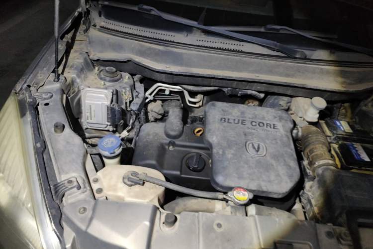 Used CHANGAN CS35 2012 1.6L Manual Luxury Model China IV Standard Engine Bay Right