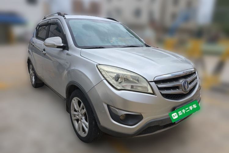 Used CHANGAN CS35 2012 1.6L Manual Luxury Model China IV Standard Front Right 45 Deg