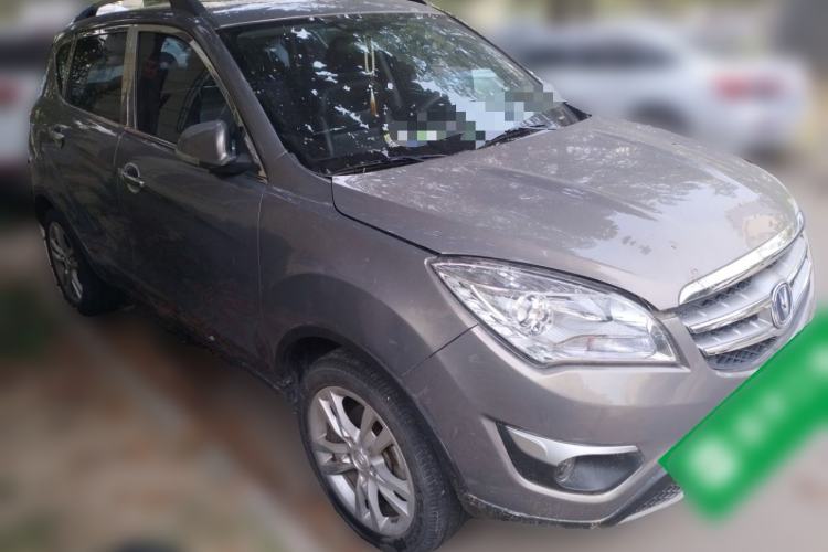 Used CHANGAN CS35 2012 1.6L Manual Luxury Model China IV Standard Front Right 45 Deg