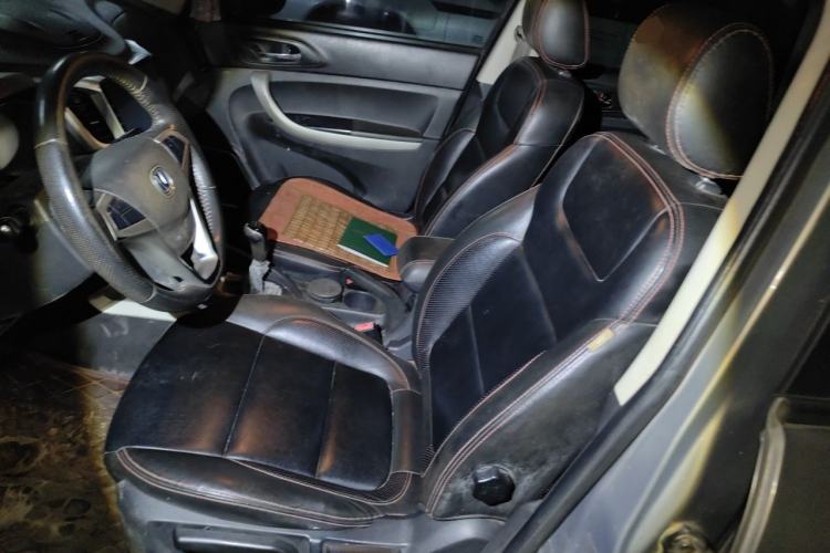 Used CHANGAN CS35 2012 1.6L Manual Luxury Model China IV Standard Left Front Seat
