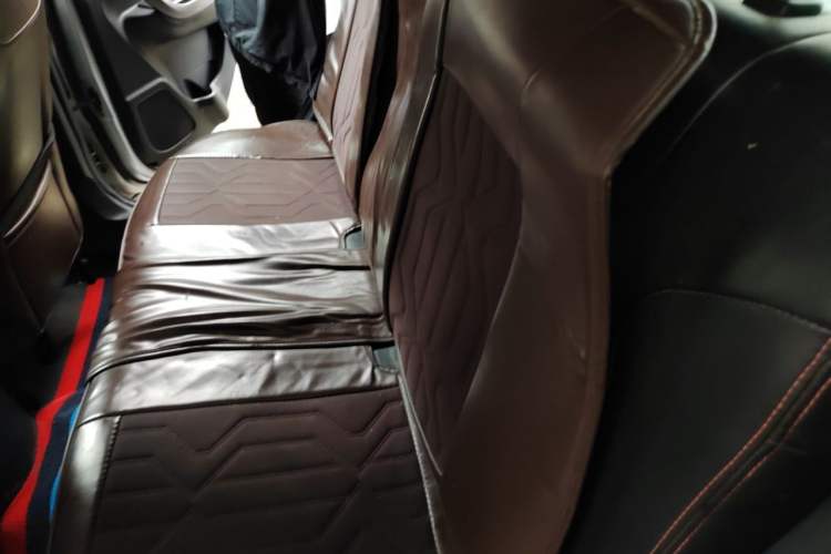 Used CHANGAN CS35 2012 1.6L Manual Luxury Model China IV Standard Left Rear Seat