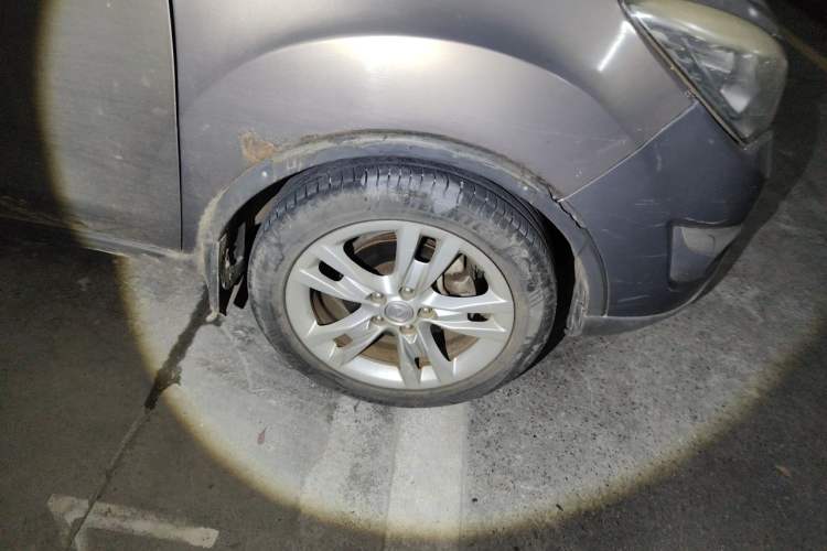 Used CHANGAN CS35 2012 1.6L Manual Luxury Model China IV Standard Right Front Wheel Hub