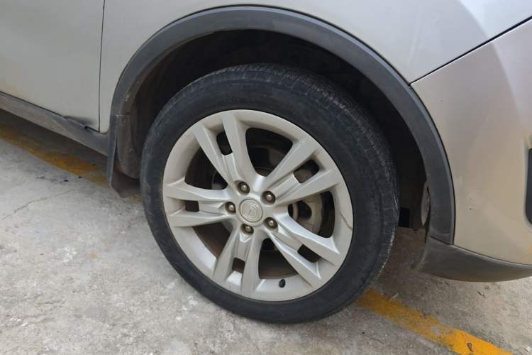 Used CHANGAN CS35 2012 1.6L Manual Luxury Model China IV Standard Right Front Wheel Hub