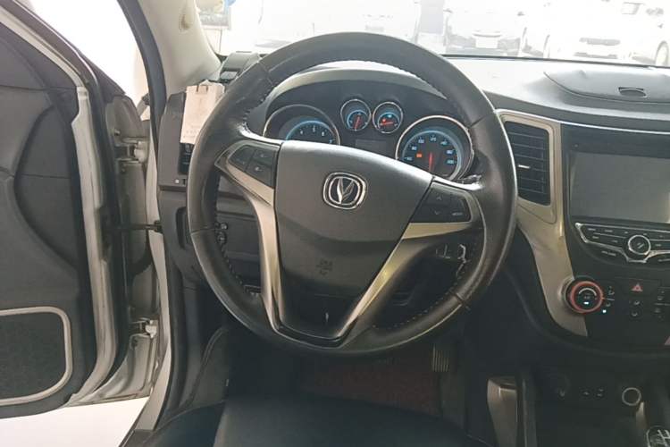 Used CHANGAN CS35 2012 1.6L Manual Comfort Version China V Standard Steering Wheel