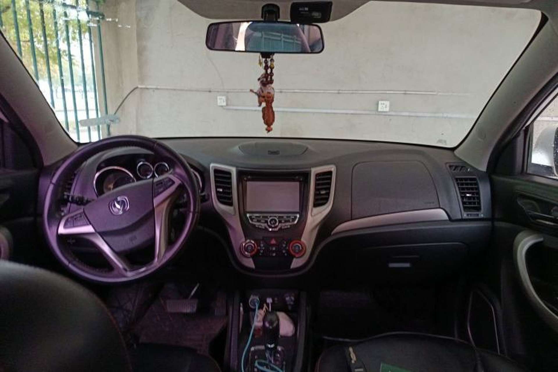 Used CHANGAN CS35 2012 1.6L Automatic Luxury Version China IV Standard Center Console