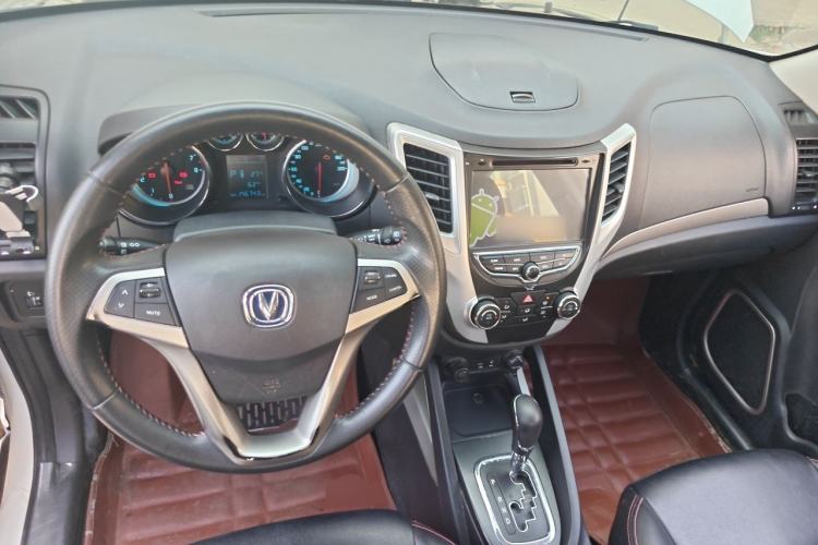 Used CHANGAN CS35 2012 1.6L Automatic Luxury Version China V Standard Center Console