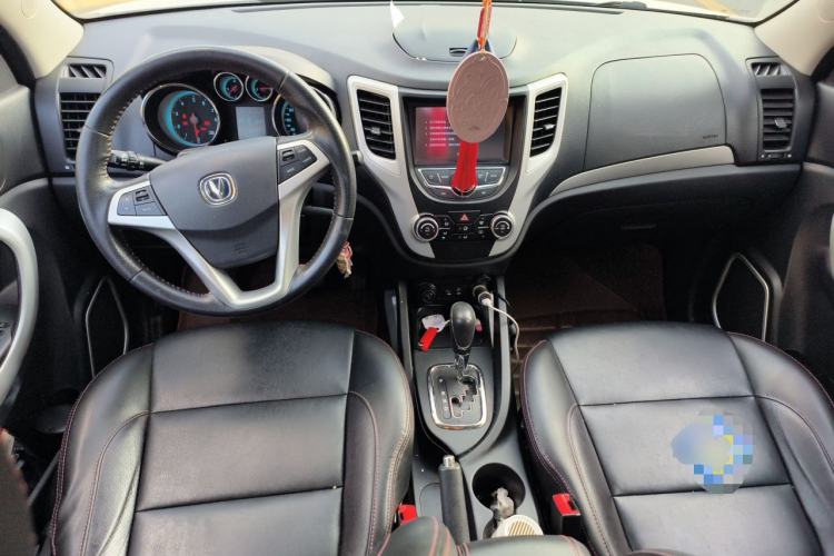 Used CHANGAN CS35 2012 1.6L Automatic Luxury Version China IV Standard Center Console