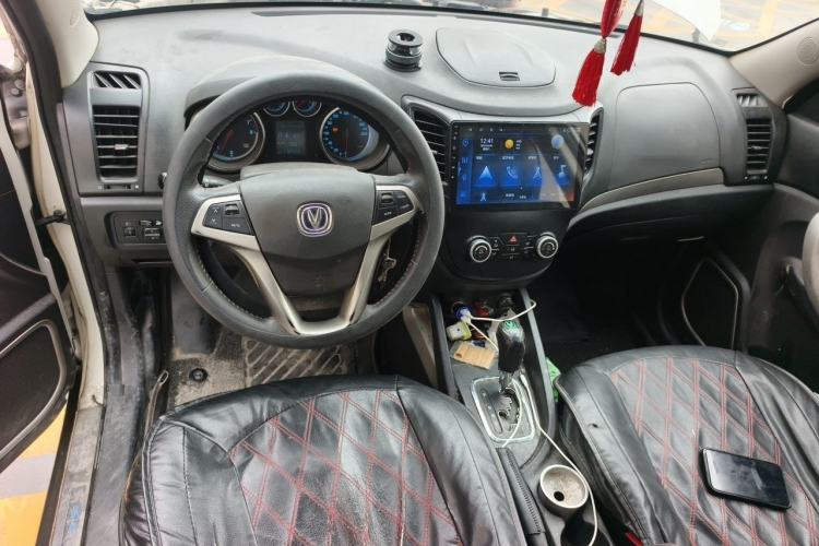 Used CHANGAN CS35 2012 1.6L Automatic Luxury Version China IV Standard Center Console
