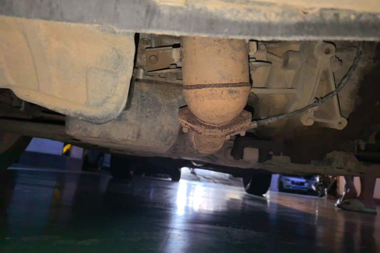 Used CHANGAN CS35 2012 1.6L Manual Luxury Model China IV Standard Chassis Front