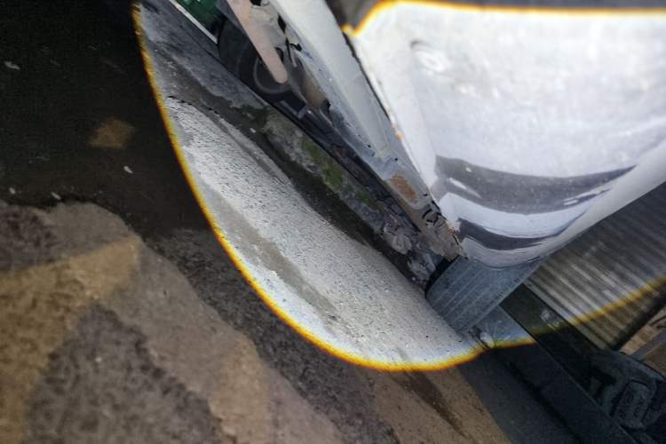 Used CHANGAN CS35 2012 1.6L Manual Luxury Model China IV Standard Chassis Front Left