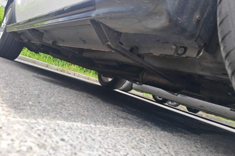 Used CHANGAN CS35 2012 1.6L Automatic Luxury Version China IV Standard Chassis Front Right