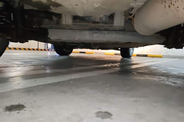 Used CHANGAN CS35 2012 1.6L Manual Comfort Edition China IV Standard Chassis Rear
