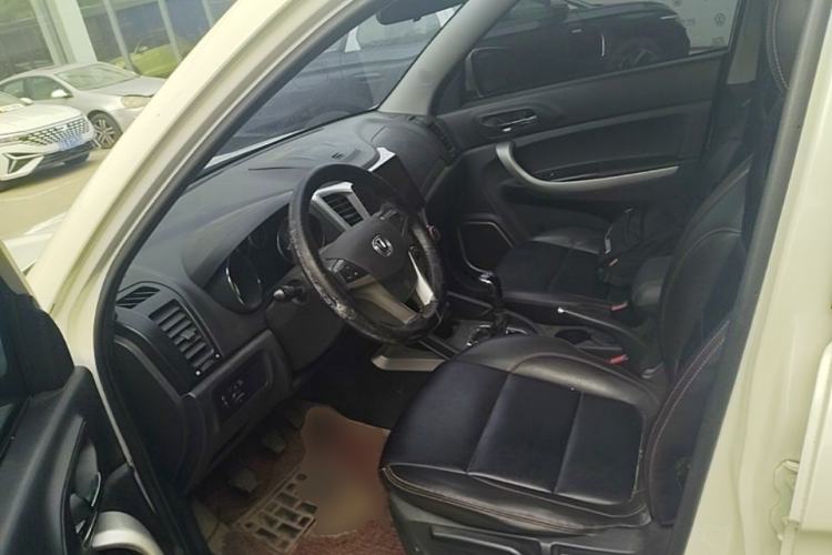 Used CHANGAN CS35 2012 1.6L Manual Luxury Model China IV Standard Driver Seat