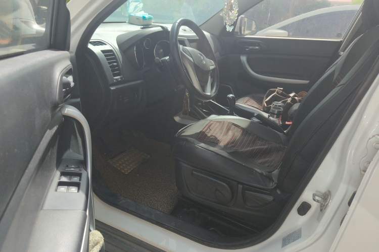 Used CHANGAN CS35 2012 1.6L Automatic Luxury Version China V Standard Driver Seat