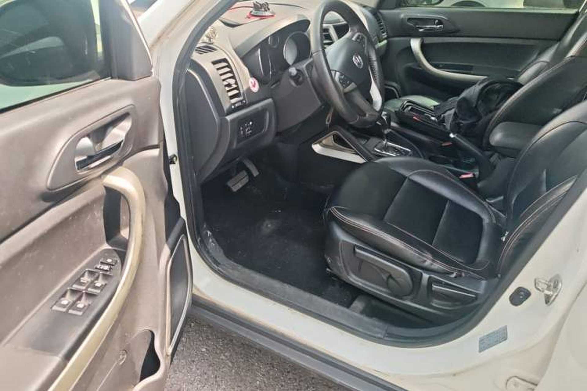 Used CHANGAN CS35 2012 1.6L Automatic Luxury Version China IV Standard Driver Seat