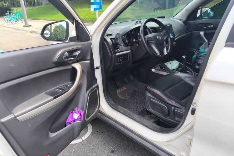 Used CHANGAN CS35 2012 1.6L Manual Comfort Edition China IV Standard Driver Seat