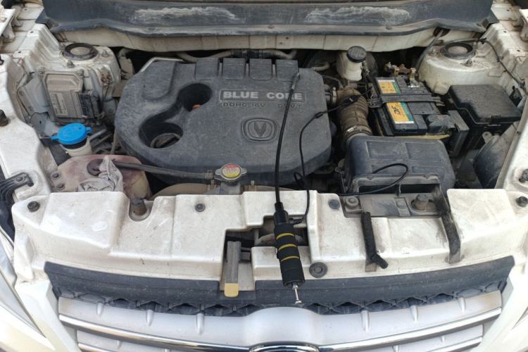 Used CHANGAN CS35 2012 1.6L Automatic Luxury Version China IV Standard Engine Bay