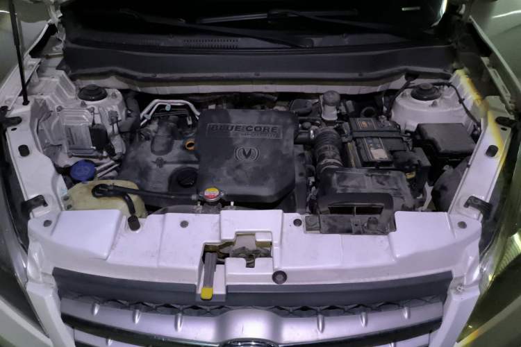 Used CHANGAN CS35 2012 1.6L Automatic Luxury Version China IV Standard Engine Bay