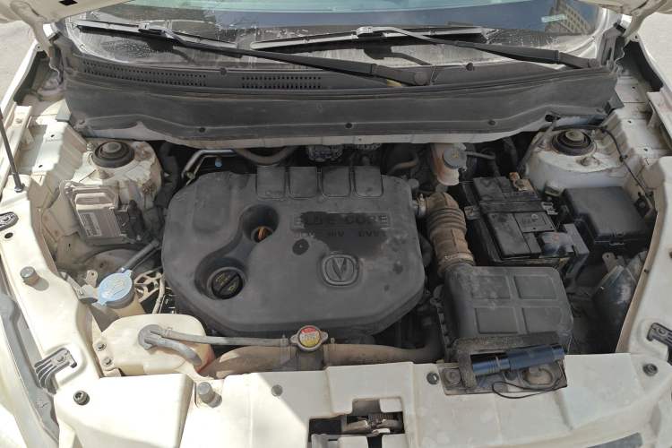 Used CHANGAN CS35 2012 1.6L Manual Luxury Model China IV Standard Engine Bay
