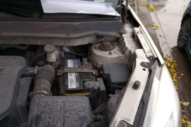 Used CHANGAN CS35 2012 1.6L Manual Luxury Model China IV Standard Engine Bay Left
