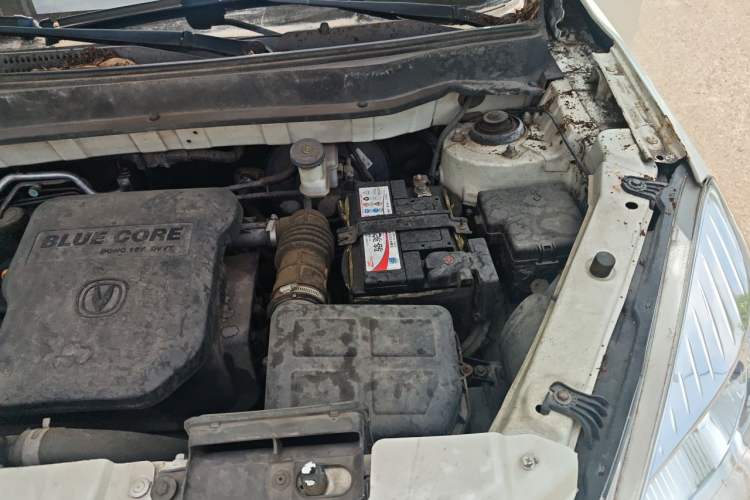 Used CHANGAN CS35 2012 1.6L Automatic Luxury Version China IV Standard Engine Bay Left