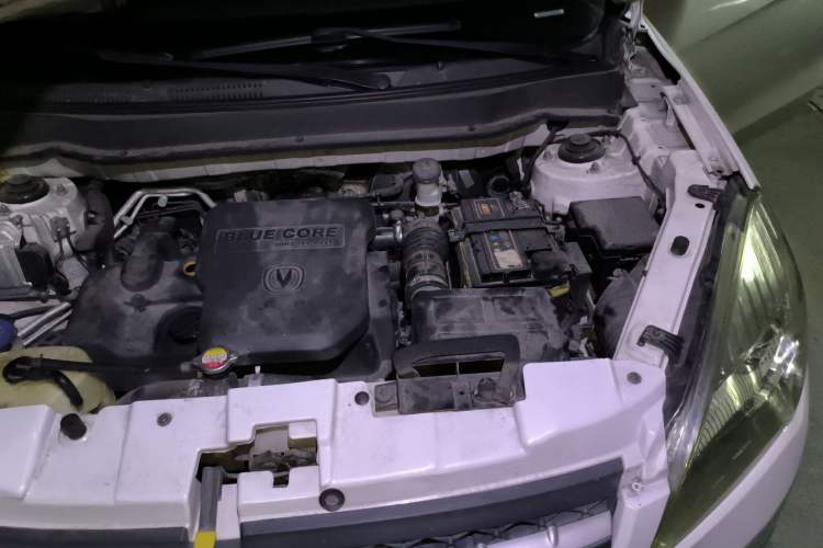 Used CHANGAN CS35 2012 1.6L Automatic Luxury Version China IV Standard Engine Bay Left