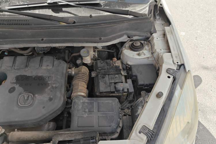 Used CHANGAN CS35 2012 1.6L Manual Luxury Model China IV Standard Engine Bay Left