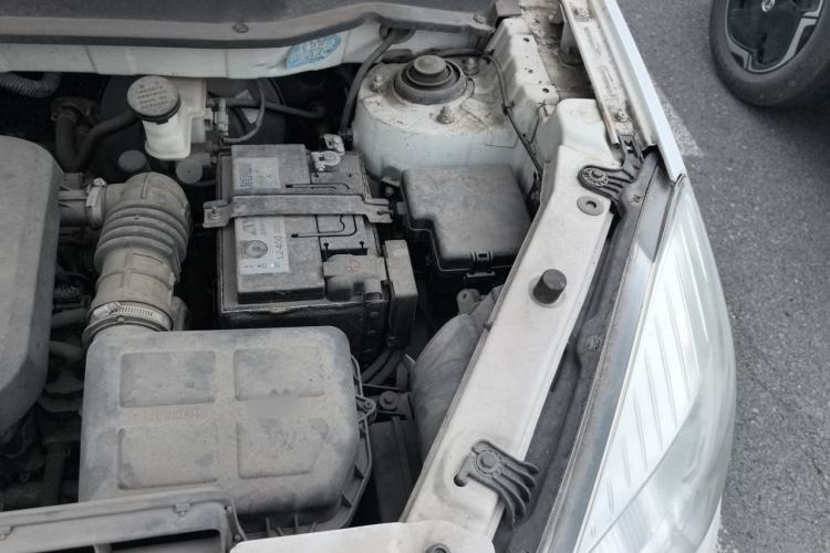 Used CHANGAN CS35 2012 1.6L Manual Luxury Version China V Standard Engine Bay Left
