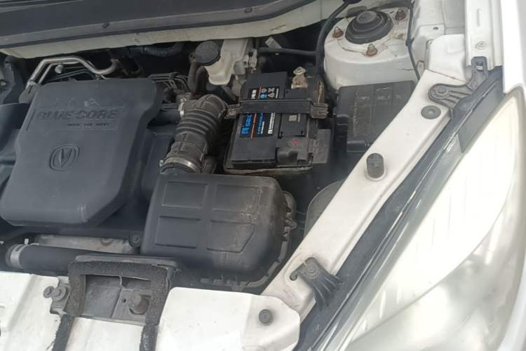 Used CHANGAN CS35 2012 1.6L Manual Comfort Edition China IV Standard Engine Bay Left