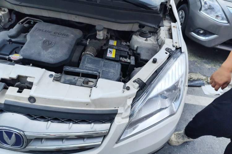 Used CHANGAN CS35 2012 1.6L Manual Comfort Version China V Standard Engine Bay Left