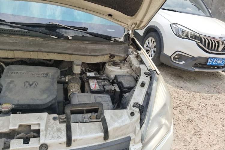 Used CHANGAN CS35 2012 1.6L Manual Comfort Edition China IV Standard Engine Bay Left