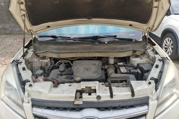 Used CHANGAN CS35 2012 1.6L Manual Comfort Edition China IV Standard Engine Bay