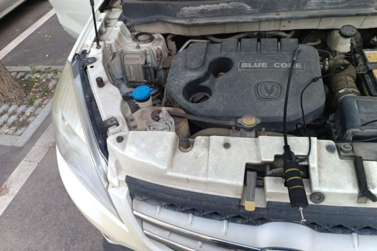 Used CHANGAN CS35 2012 1.6L Automatic Luxury Version China IV Standard Engine Bay Right