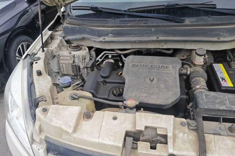 Used CHANGAN CS35 2012 1.6L Automatic Luxury Version China IV Standard Engine Bay Right