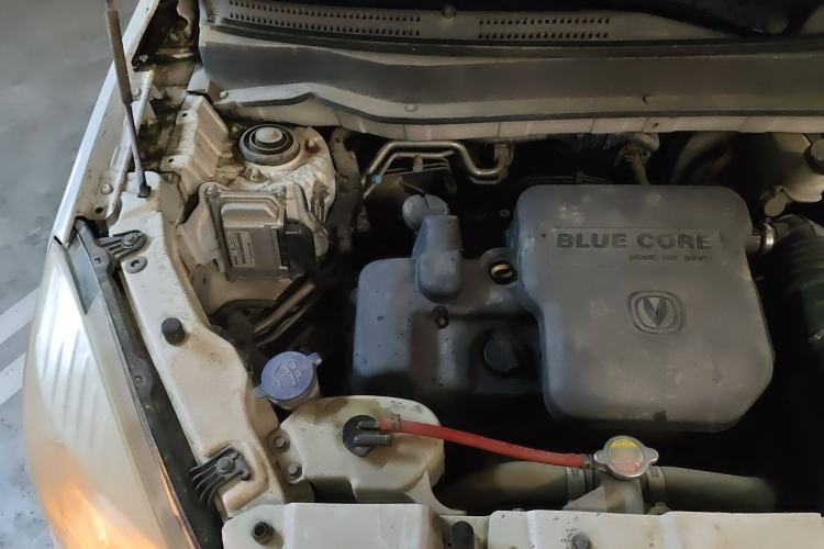 Used CHANGAN CS35 2012 1.6L Manual Comfort Edition China IV Standard Engine Bay Right