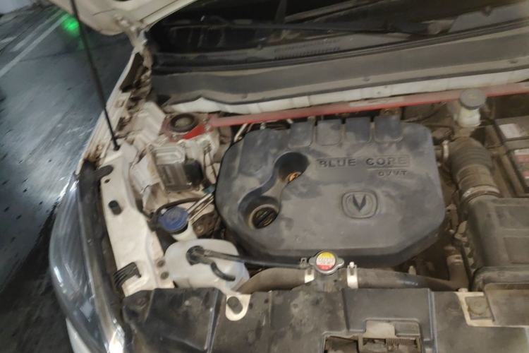 Used CHANGAN CS35 2012 1.6L Automatic Luxury Version China V Standard Engine Bay Right