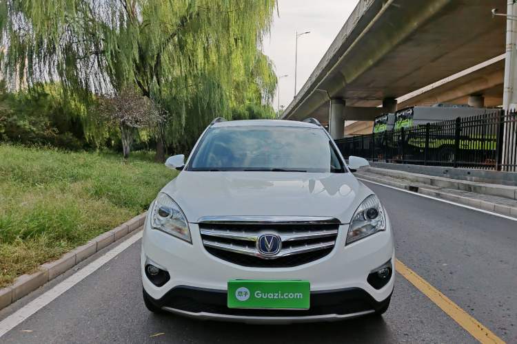 Used CHANGAN CS35 2012 1.6L Manual Luxury Model China IV Standard Exterior 1