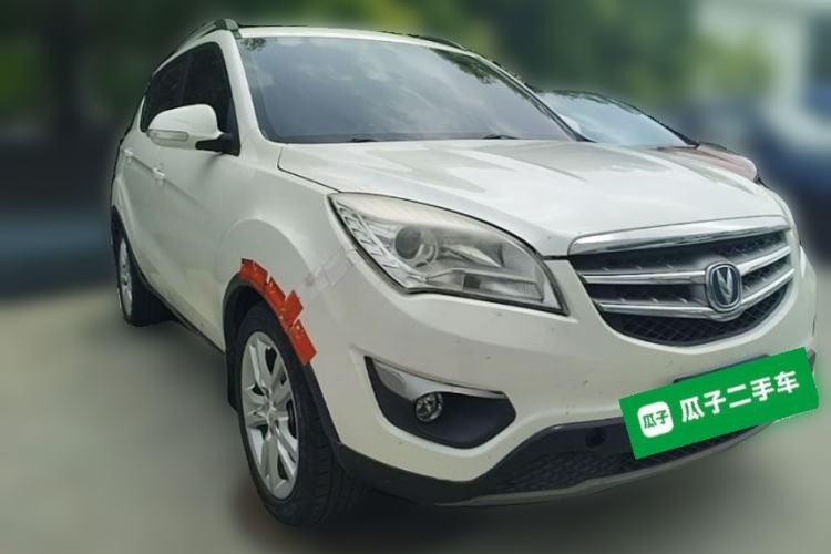 Used CHANGAN CS35 2012 1.6L Manual Luxury Model China IV Standard Front Right 45 Deg