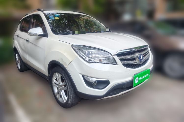 Used CHANGAN CS35 2012 1.6L Automatic Luxury Version China IV Standard Front Right 45 Deg