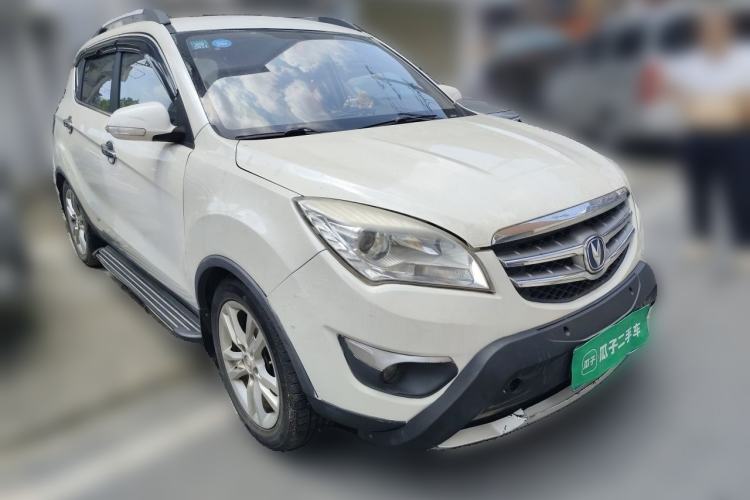 Used CHANGAN CS35 2012 1.6L Manual Comfort Version China V Standard Front Right 45 Deg