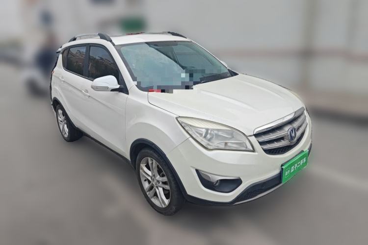 Used CHANGAN CS35 2012 1.6L Manual Luxury Model China IV Standard Front Right 45 Deg