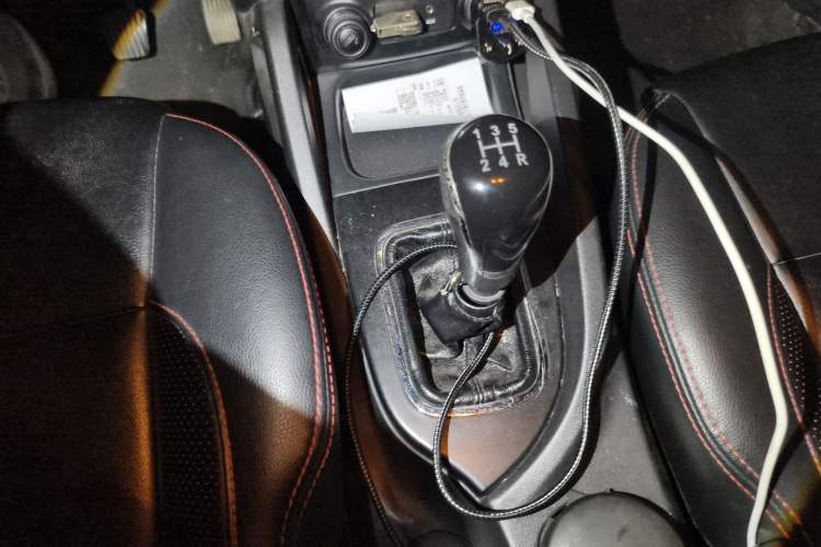 Used CHANGAN CS35 2012 1.6L Manual Luxury Model China IV Standard Gear Lever